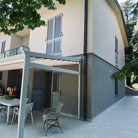 Villa Immersa Nei Campi