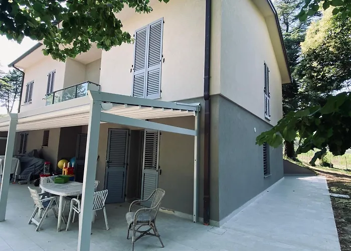 Villa Immersa Nei Campi